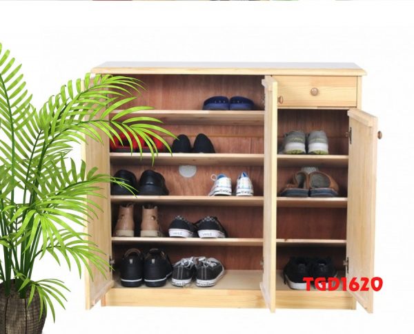 Tủ giày dép có nhiều kệ và ngăn kéo được làm từ gỗ công nghiệp